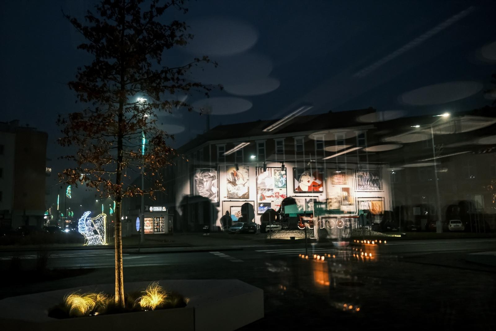 Zdjęcie w galerii na portalu naszraciborz.pl: Prace w procesie – wernisaż podopiecznych Warsztatwoni Magdaleny Franicy w Urban Labie wiadomości z regionu