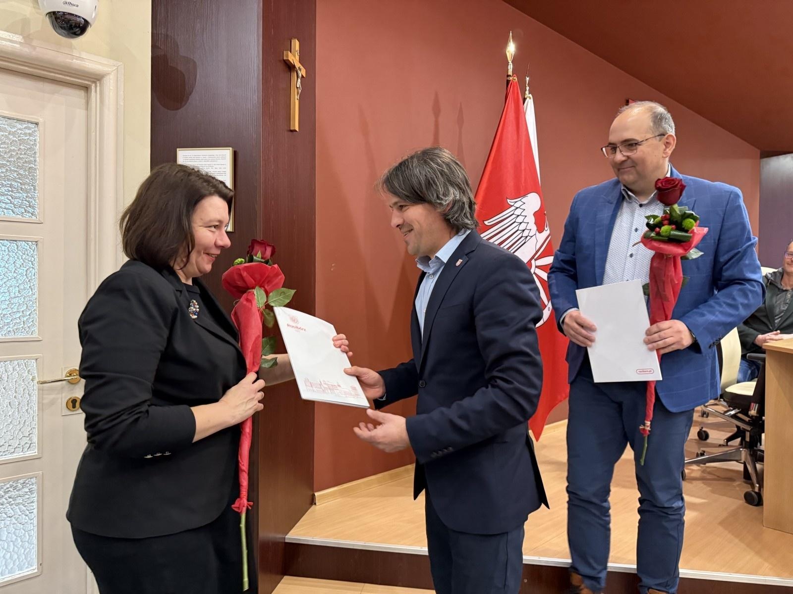 Zdjęcie w galerii na portalu naszraciborz.pl: Awans zawodowy nauczycielek w Szkole Podstawowej nr 15 w Raciborzu wiadomości z regionu