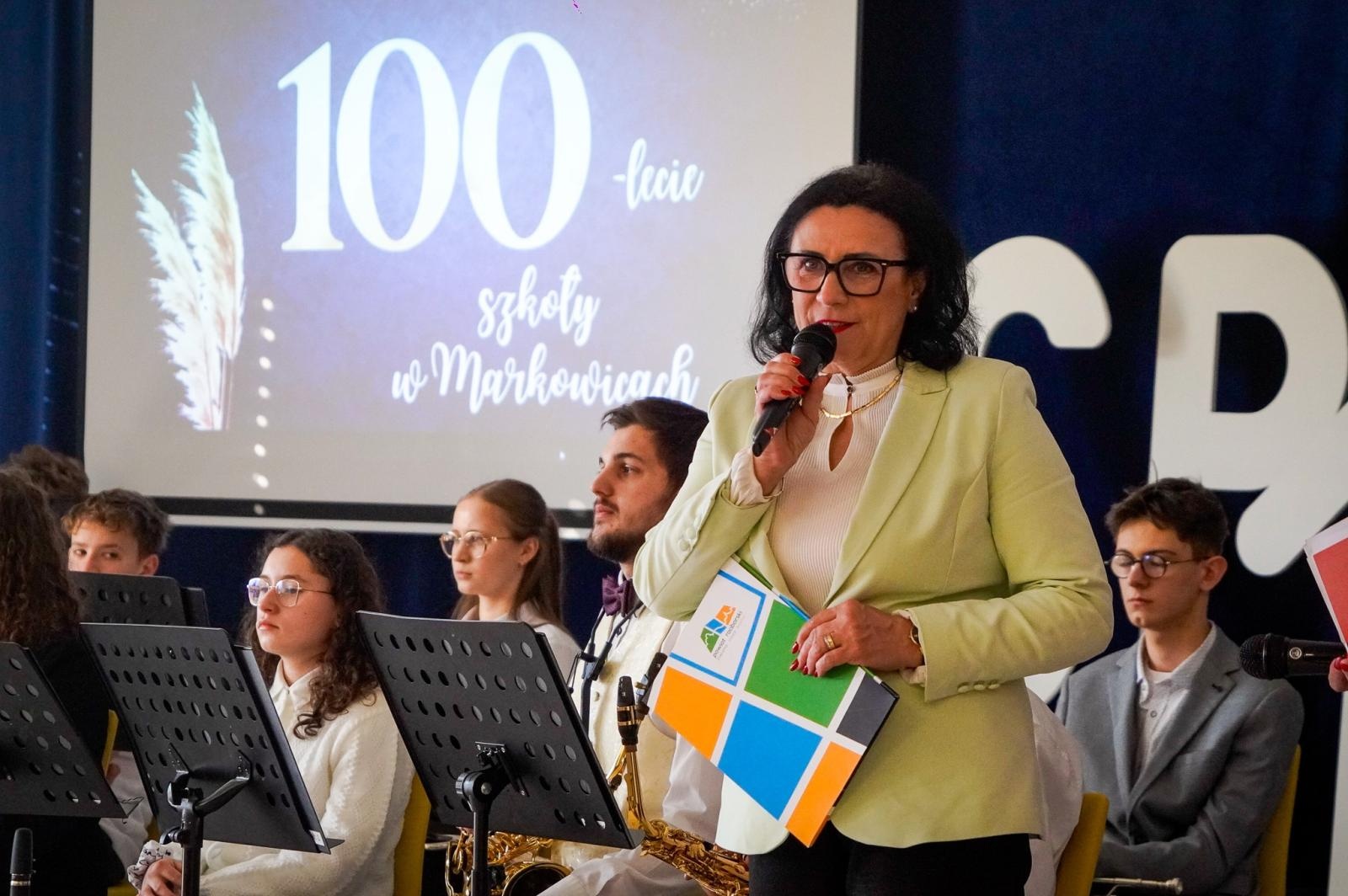 Zdjęcie w galerii na portalu naszraciborz.pl: 100 lat Szkoły Podstawowej nr 14 w Raciborzu Markowicach wiadomości z regionu