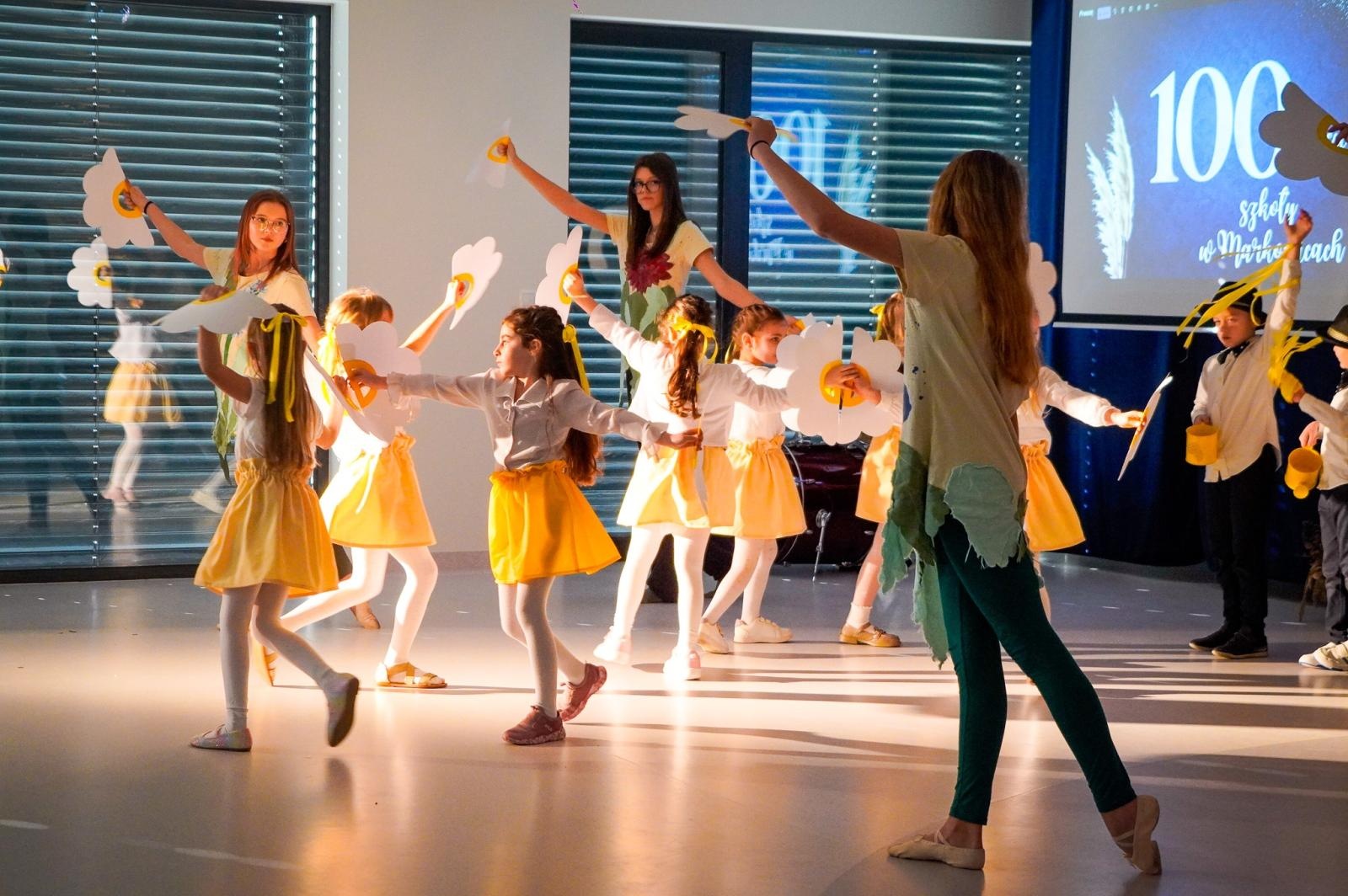 Zdjęcie w galerii na portalu naszraciborz.pl: 100 lat Szkoły Podstawowej nr 14 w Raciborzu Markowicach wiadomości z regionu