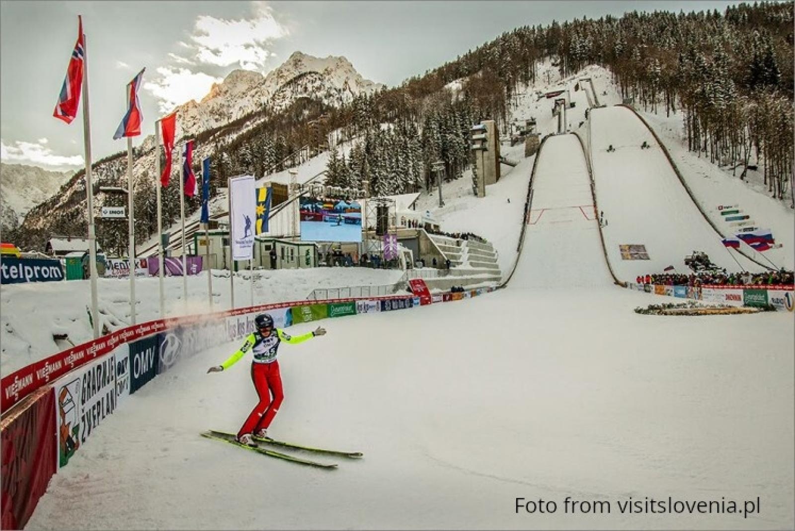 Zdjęcie w galerii na portalu naszraciborz.pl: Raciborzanie pożegnają Kamila Stocha na żywo! Orinoko zaprasza kibiców na Puchar Świata w Planicy! wiadomości z regionu