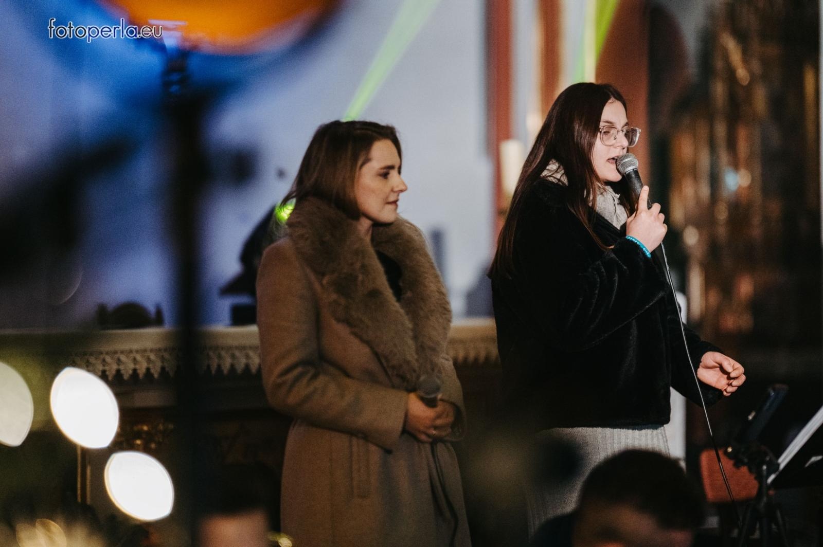 Zdjęcie w galerii na portalu naszraciborz.pl: Wspólnie grali dla Adama – charytatywny koncert w Łubowicach [FOTO] wiadomości z regionu