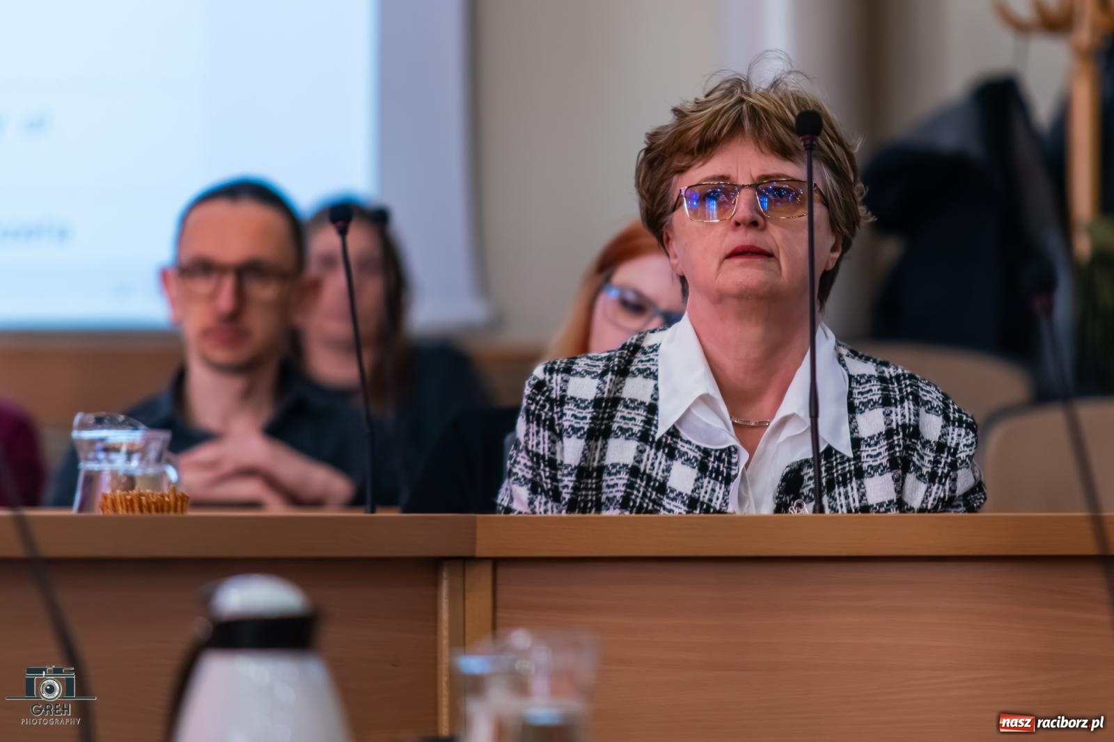 Zdjęcie w galerii na portalu naszraciborz.pl: Burzliwa debata o reformie raciborskiej oświaty: nauczyciele, rodzice, władze i radni w ostrym starciu wiadomości z regionu