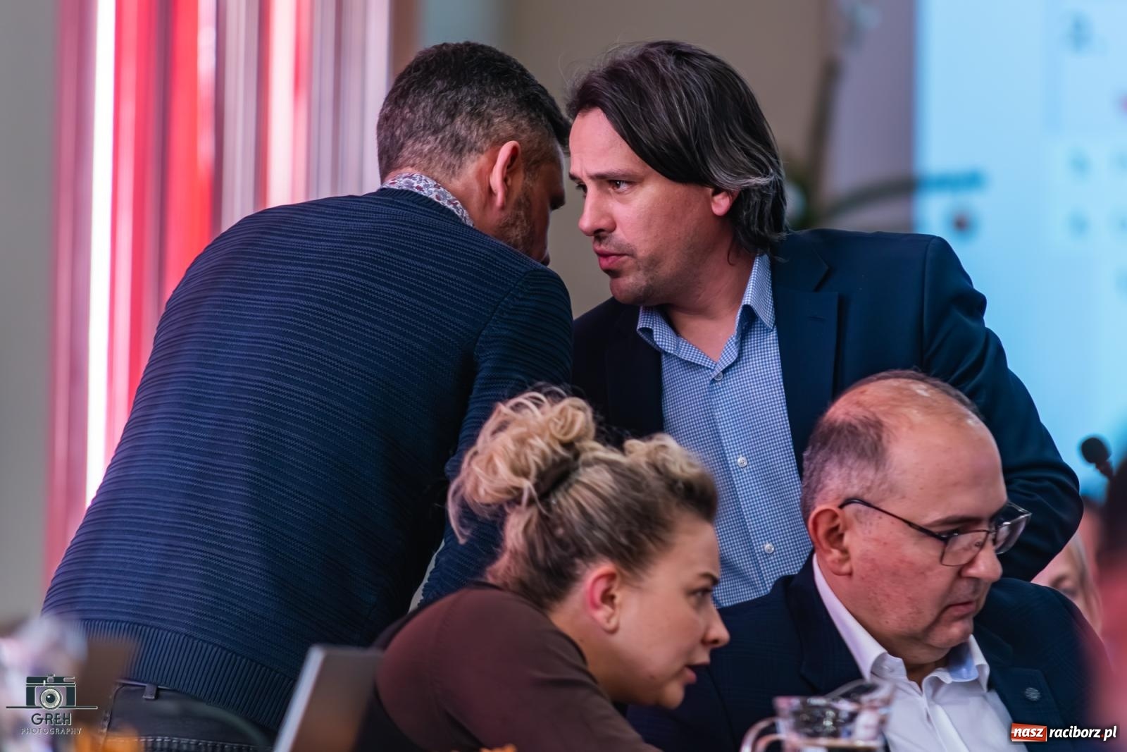 Zdjęcie w galerii na portalu naszraciborz.pl: Burzliwa debata o reformie raciborskiej oświaty: nauczyciele, rodzice, władze i radni w ostrym starciu wiadomości z regionu