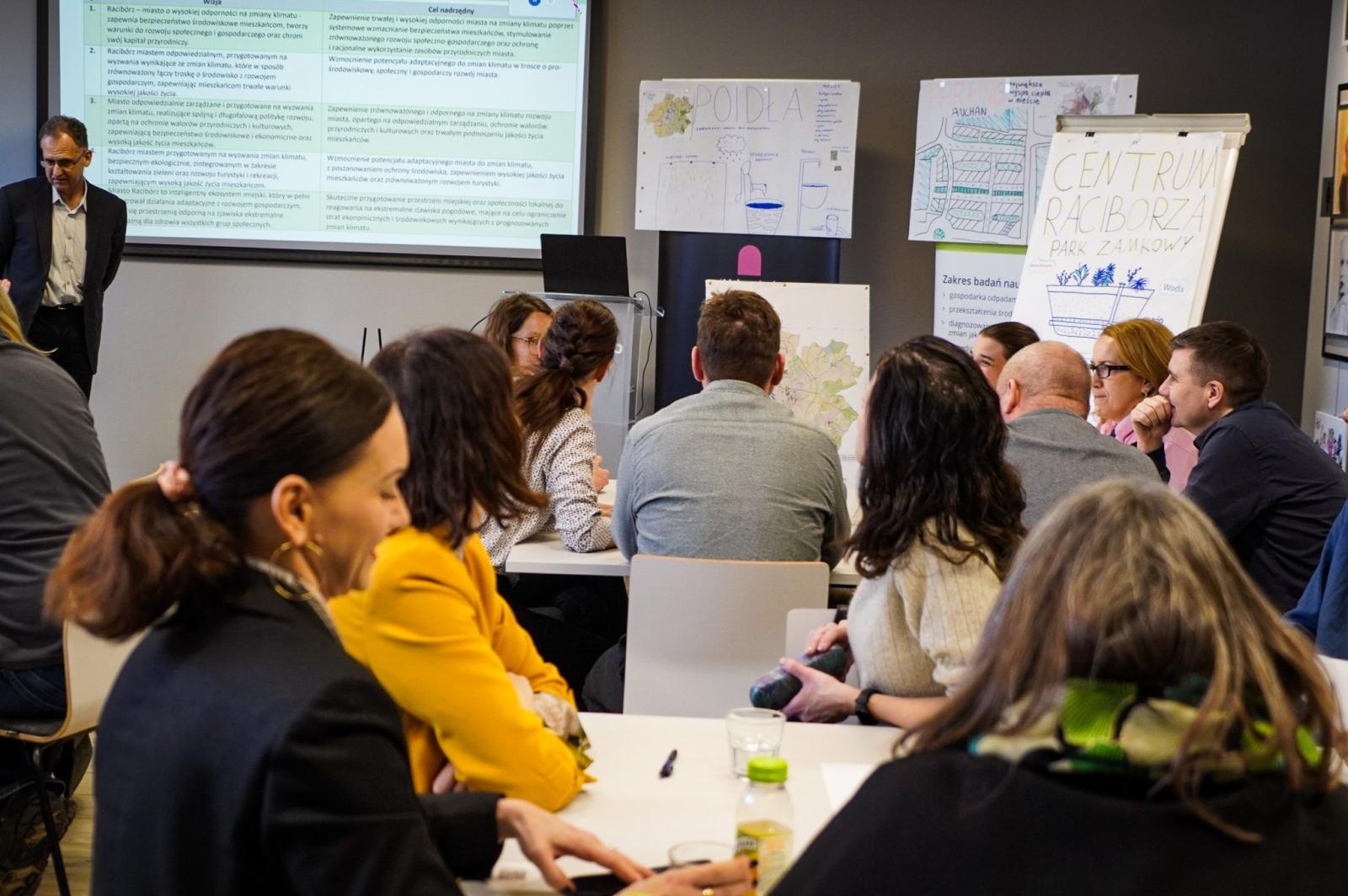 Zdjęcie w galerii na portalu naszraciborz.pl: Warsztaty adaptacji do zmian klimatu w Raciborzu. Miejski plan wchodzi w fazę konkretnych rozwiązań wiadomości z regionu