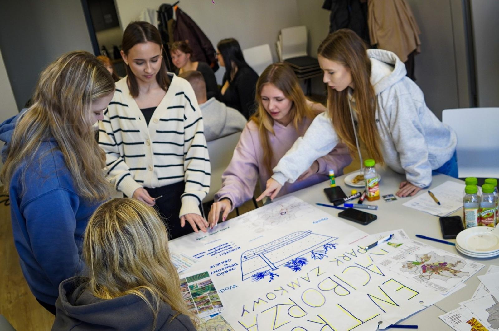 Zdjęcie w galerii na portalu naszraciborz.pl: Warsztaty adaptacji do zmian klimatu w Raciborzu. Miejski plan wchodzi w fazę konkretnych rozwiązań wiadomości z regionu