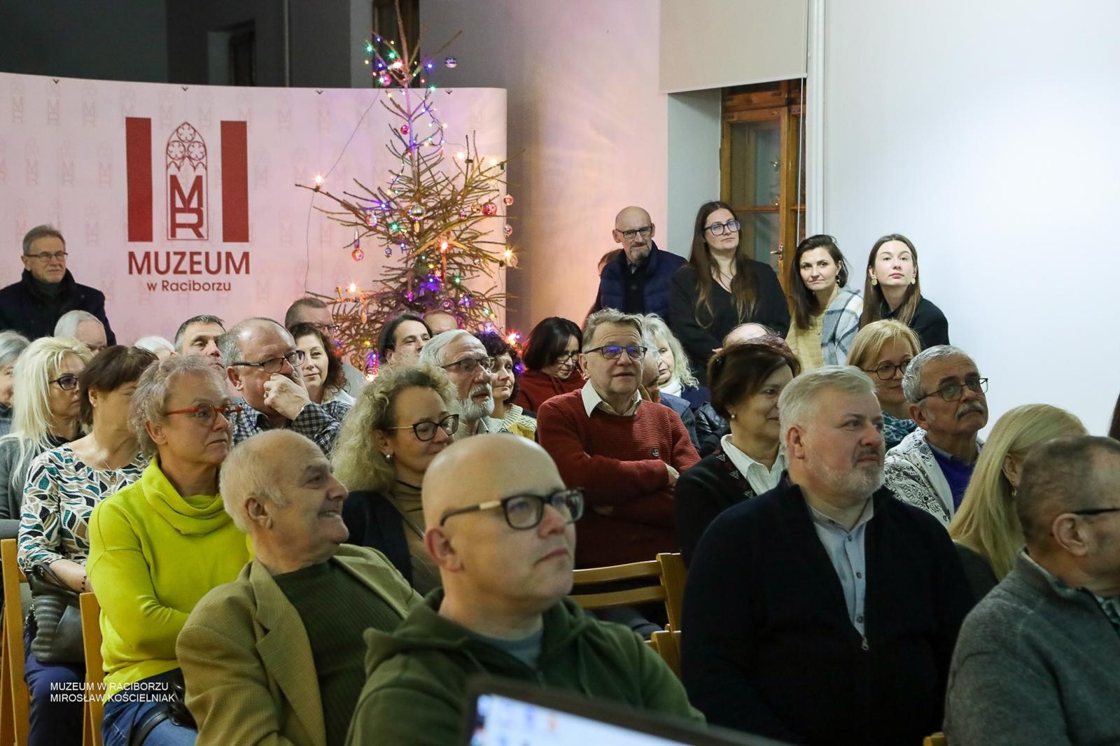 Zdjęcie w galerii na portalu naszraciborz.pl: Tajemnice kamienicy przy ul. Chopina 12. Muzeum odsłoniło podziemny Racibórz wiadomości z regionu
