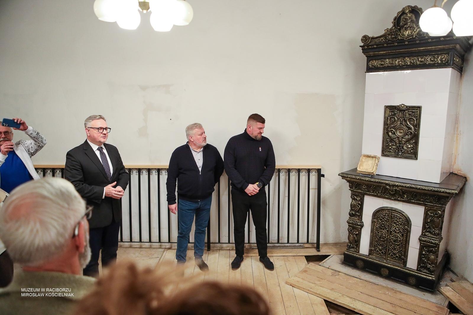 Zdjęcie w galerii na portalu naszraciborz.pl: Tajemnice kamienicy przy ul. Chopina 12. Muzeum odsłoniło podziemny Racibórz wiadomości z regionu