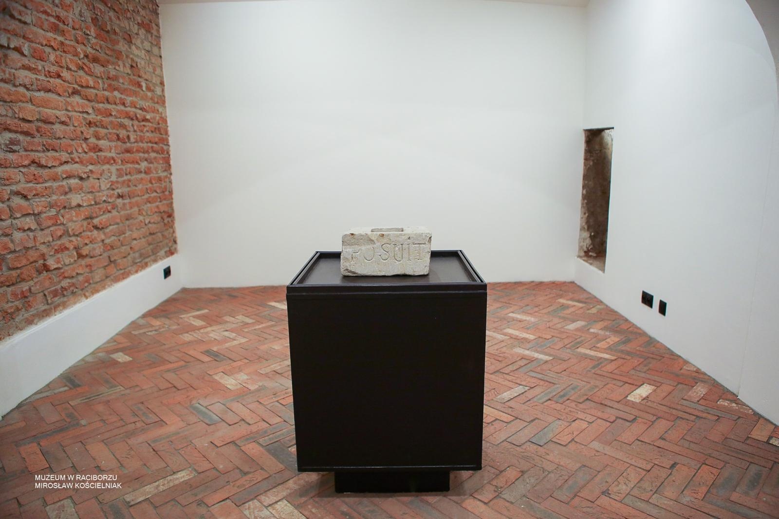 Zdjęcie w galerii na portalu naszraciborz.pl: Tajemnice kamienicy przy ul. Chopina 12. Muzeum odsłoniło podziemny Racibórz wiadomości z regionu