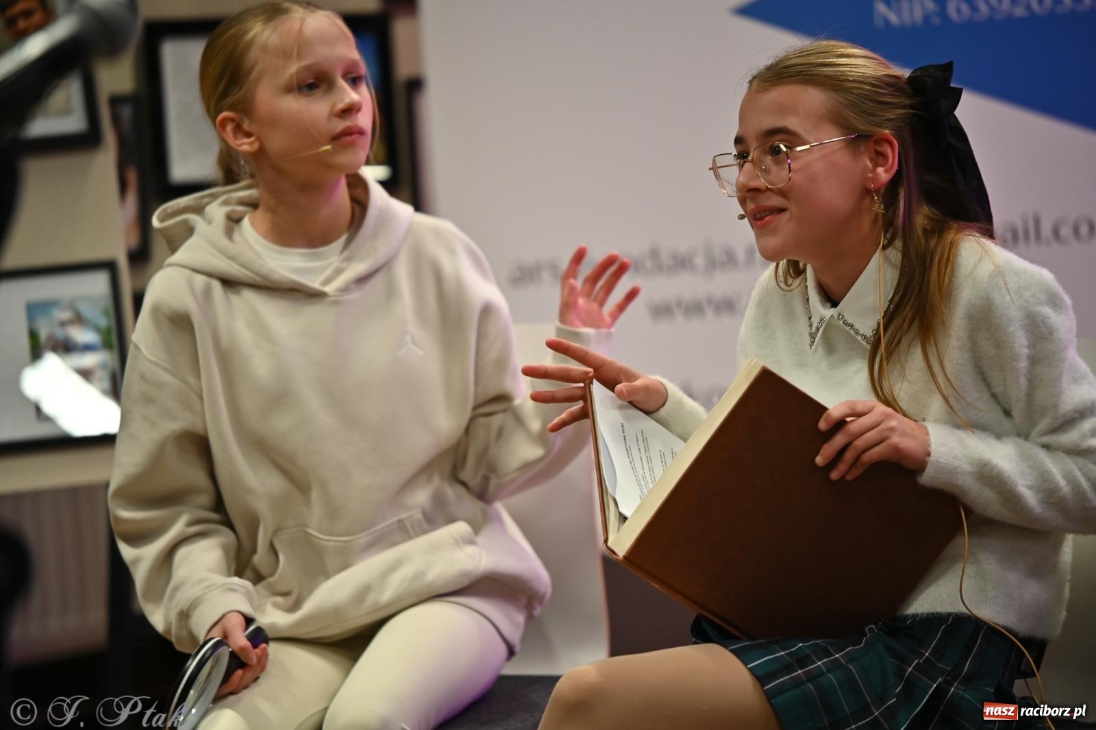 Zdjęcie w galerii na portalu naszraciborz.pl: Spektakl Rodzina w Urban Labie. Premiera grupy teatralnej IRREALIS w Raciborzu wiadomości z regionu