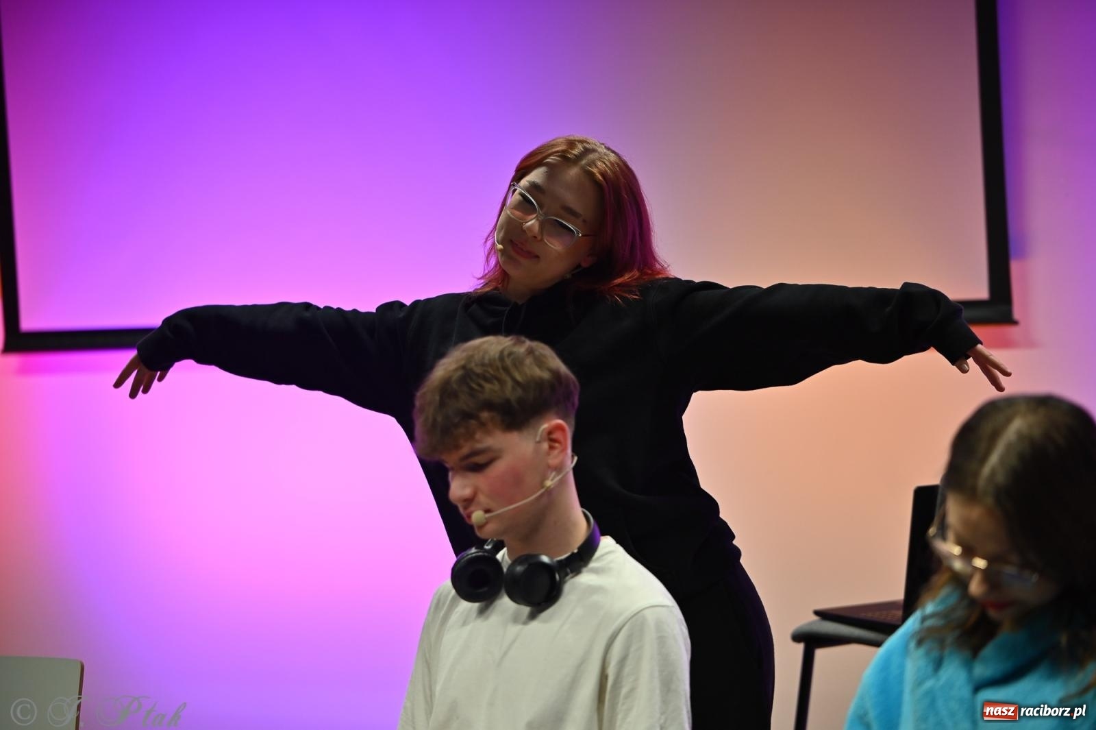 Zdjęcie w galerii na portalu naszraciborz.pl: Spektakl Rodzina w Urban Labie. Premiera grupy teatralnej IRREALIS w Raciborzu wiadomości z regionu