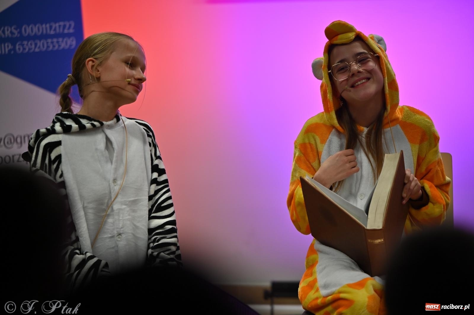 Zdjęcie w galerii na portalu naszraciborz.pl: Spektakl Rodzina w Urban Labie. Premiera grupy teatralnej IRREALIS w Raciborzu wiadomości z regionu