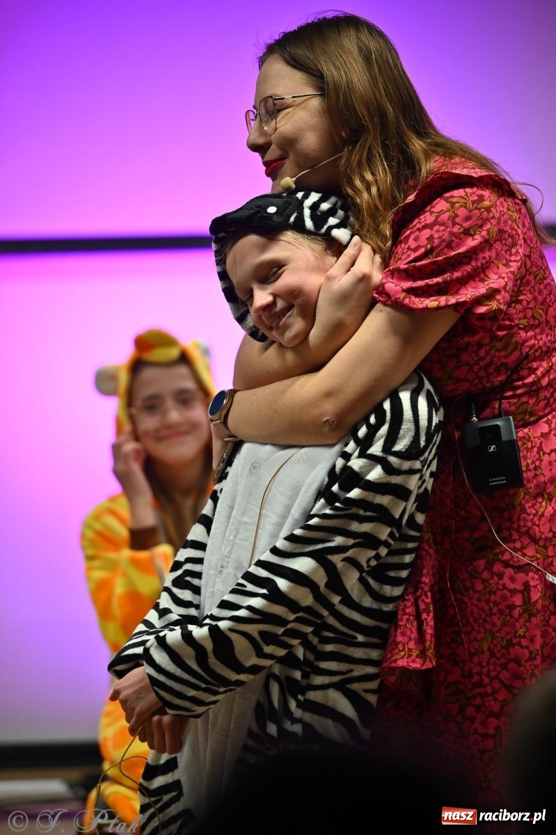 Zdjęcie w galerii na portalu naszraciborz.pl: Spektakl Rodzina w Urban Labie. Premiera grupy teatralnej IRREALIS w Raciborzu wiadomości z regionu