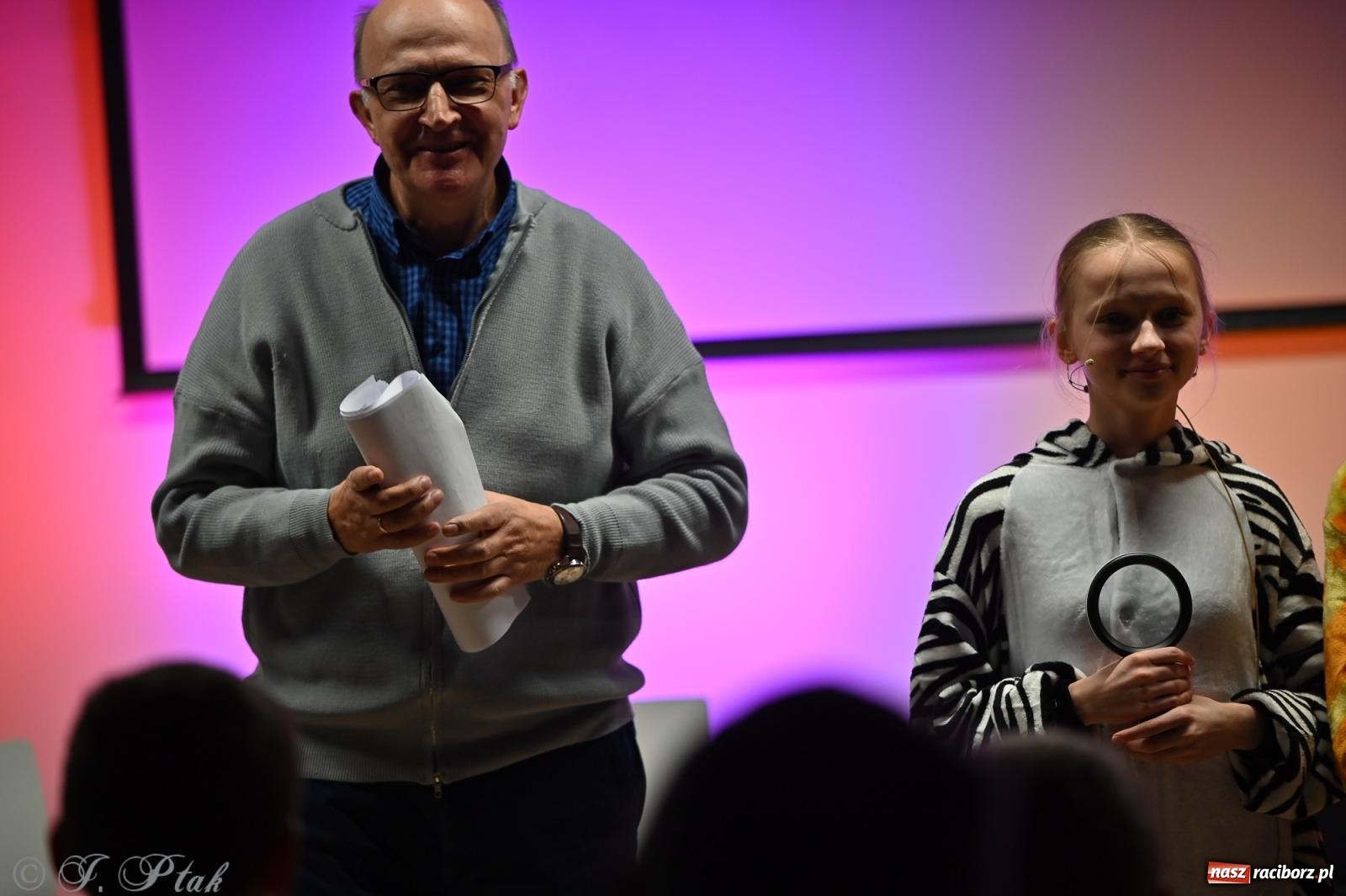 Zdjęcie w galerii na portalu naszraciborz.pl: Spektakl Rodzina w Urban Labie. Premiera grupy teatralnej IRREALIS w Raciborzu wiadomości z regionu