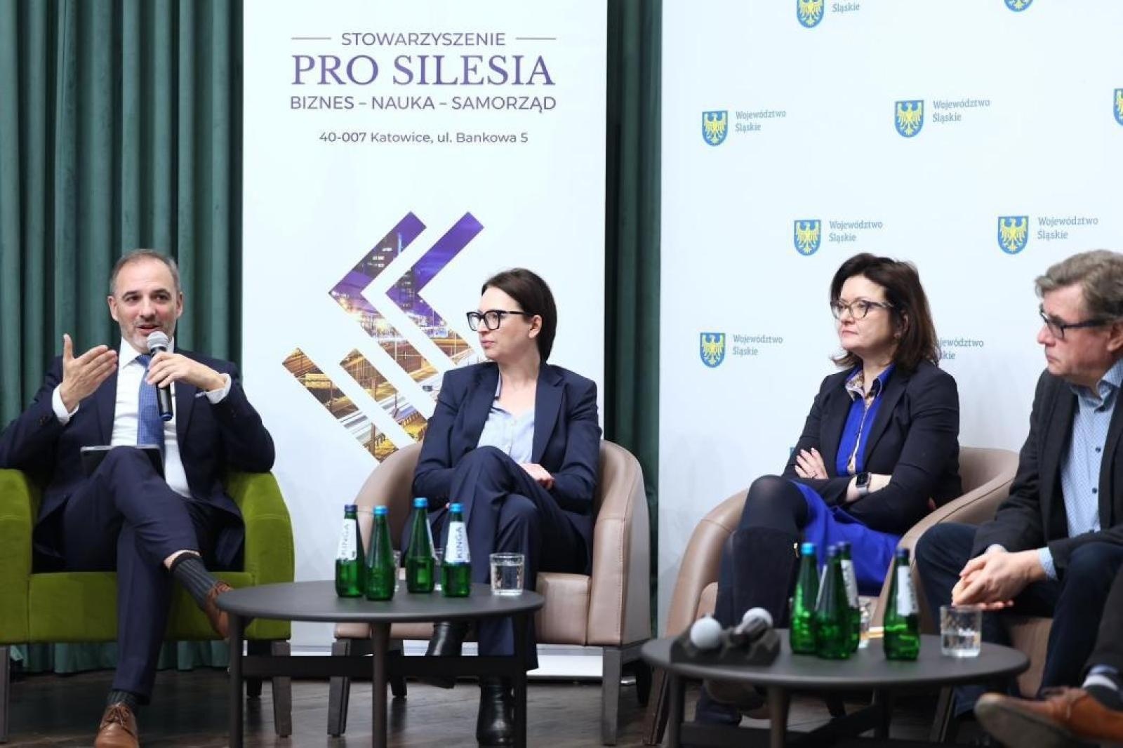 Zdjęcie w galerii na portalu naszraciborz.pl: Jaka recepta na depopulację i wyludnianie miast? Problem mocno dotyka Raciborza wiadomości z regionu