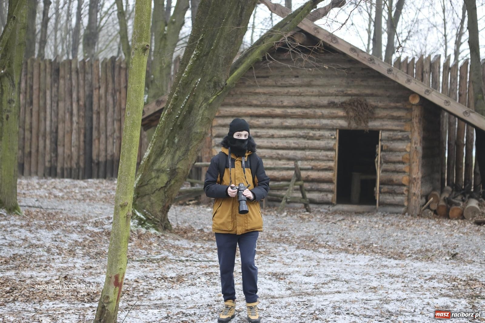 Zdjęcie w galerii na portalu naszraciborz.pl: Morsy i ognisko w Grodzie – wspólne spotkanie mieszkańców i wsparcie dla WOŚP [FOTO i WIDEO] wiadomości z regionu