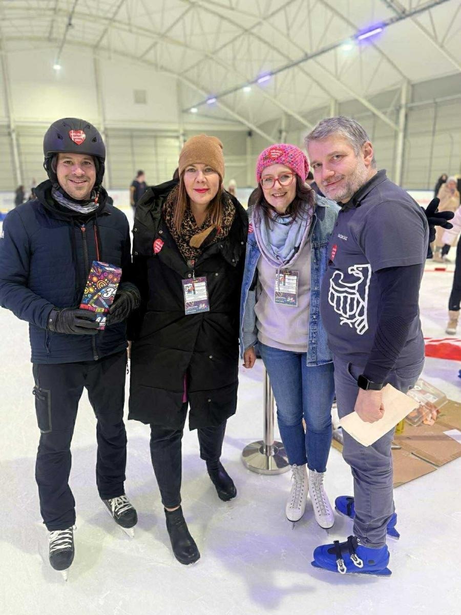 Zdjęcie w galerii na portalu naszraciborz.pl: Lodowe serce WOŚP na Piastorze. Wyjątkowy początek finału w Raciborzu wiadomości z regionu