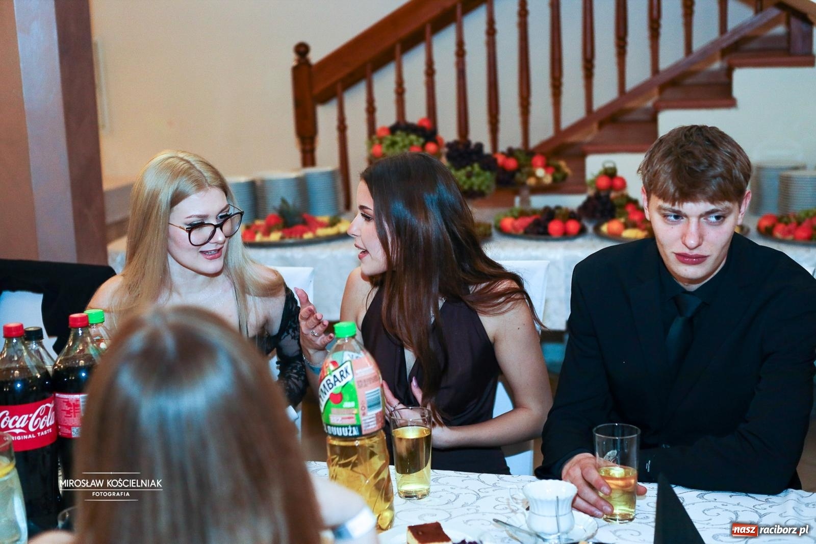 Zdjęcie w galerii na portalu naszraciborz.pl: Studniówka II LO im. Adama Mickiewicza w Parku Leśnym w Rogowie [FOTO] wiadomości z regionu