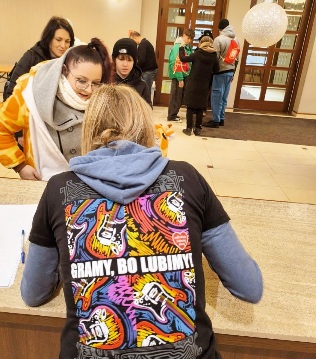 Zdjęcie w galerii na portalu naszraciborz.pl: 34. Finał WOŚP w Raciborzu - blisko 120 wolontariuszy i atrakcje na Rynku wiadomości z regionu