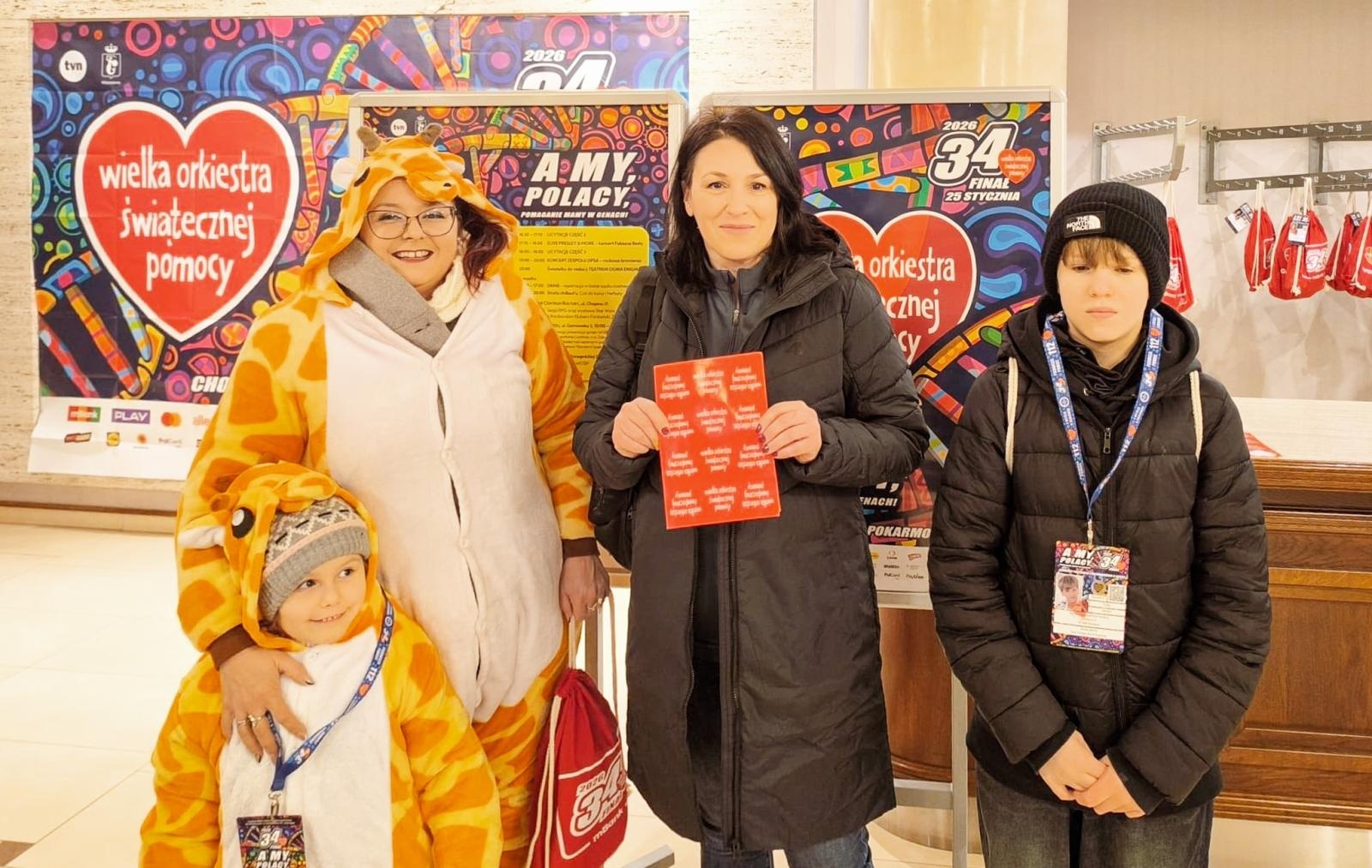 Zdjęcie w galerii na portalu naszraciborz.pl: 34. Finał WOŚP w Raciborzu - blisko 120 wolontariuszy i atrakcje na Rynku wiadomości z regionu