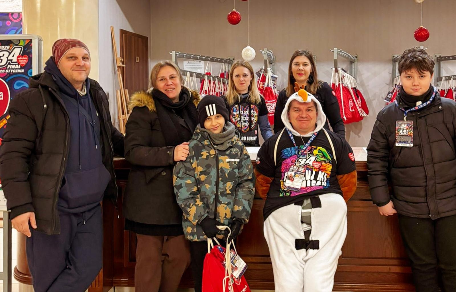 Zdjęcie w galerii na portalu naszraciborz.pl: 34. Finał WOŚP w Raciborzu - blisko 120 wolontariuszy i atrakcje na Rynku wiadomości z regionu