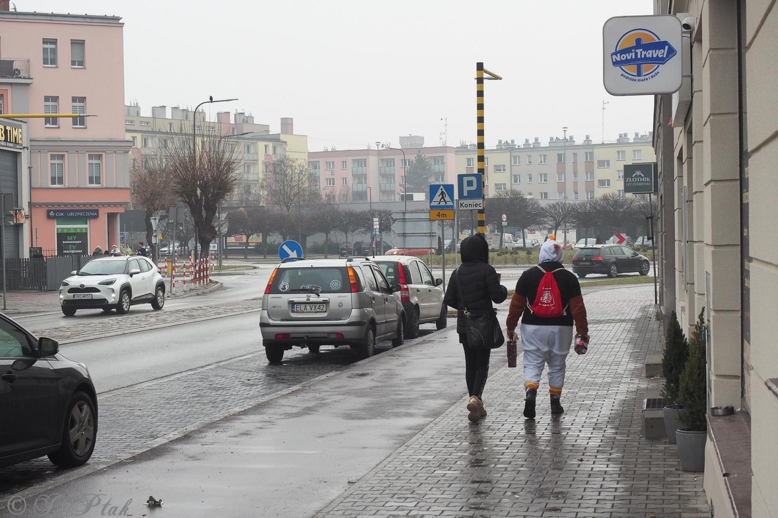 Zdjęcie w galerii na portalu naszraciborz.pl: 34. Finał WOŚP w Raciborzu - blisko 120 wolontariuszy i atrakcje na Rynku wiadomości z regionu