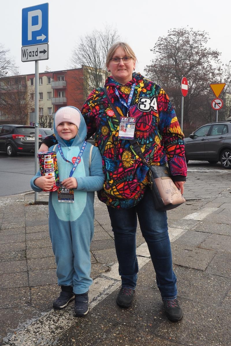 Zdjęcie w galerii na portalu naszraciborz.pl: 34. Finał WOŚP w Raciborzu - blisko 120 wolontariuszy i atrakcje na Rynku wiadomości z regionu