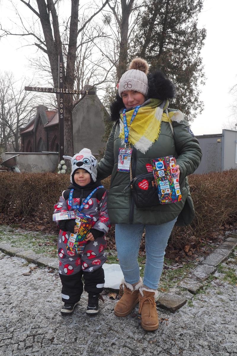 Zdjęcie w galerii na portalu naszraciborz.pl: 34. Finał WOŚP w Raciborzu - blisko 120 wolontariuszy i atrakcje na Rynku wiadomości z regionu