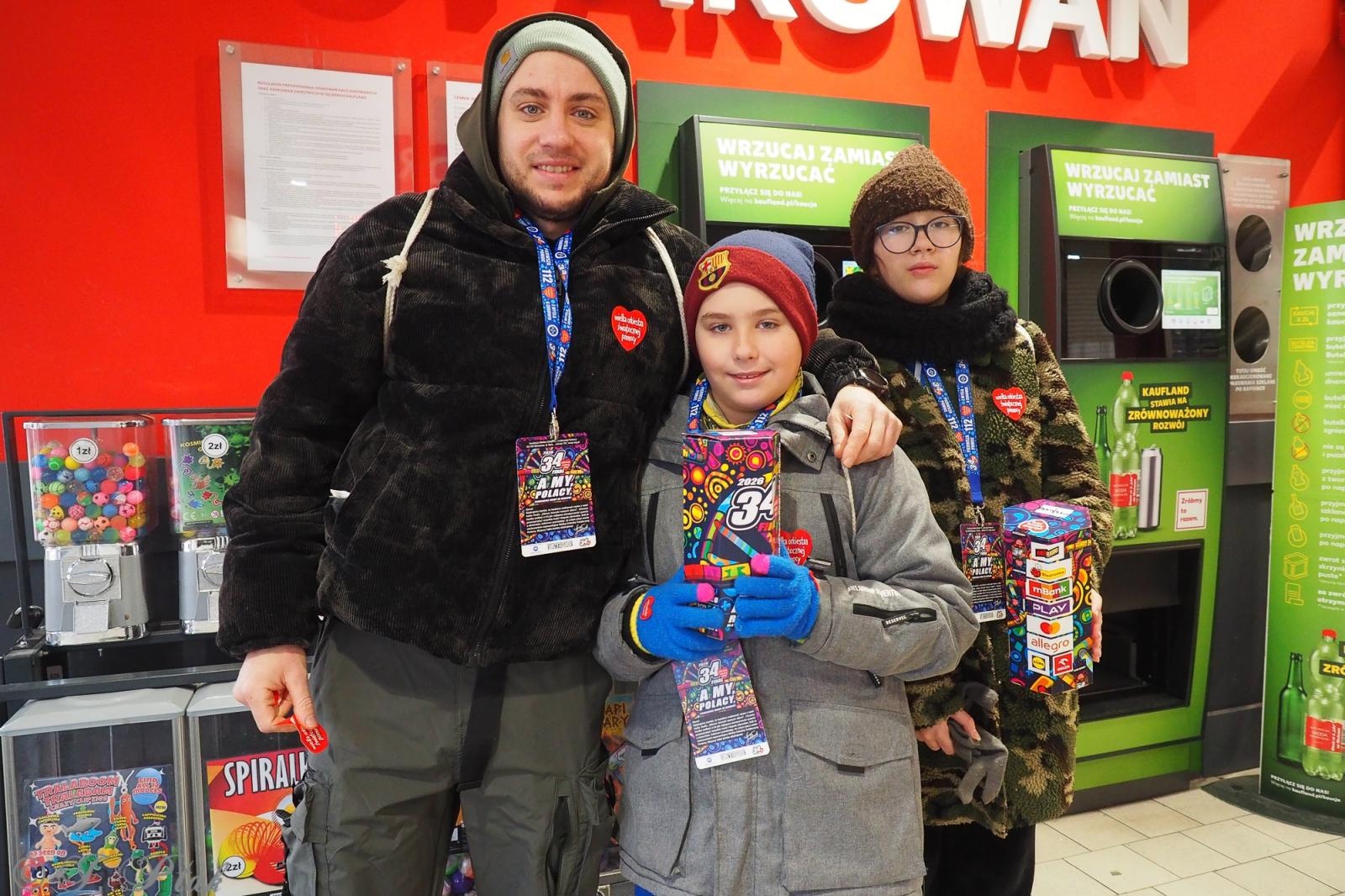 Zdjęcie w galerii na portalu naszraciborz.pl: 34. Finał WOŚP w Raciborzu - blisko 120 wolontariuszy i atrakcje na Rynku wiadomości z regionu