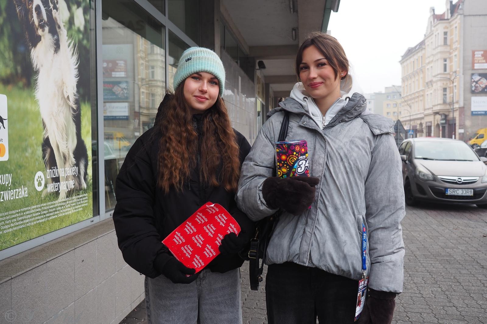 Zdjęcie w galerii na portalu naszraciborz.pl: 34. Finał WOŚP w Raciborzu - blisko 120 wolontariuszy i atrakcje na Rynku wiadomości z regionu