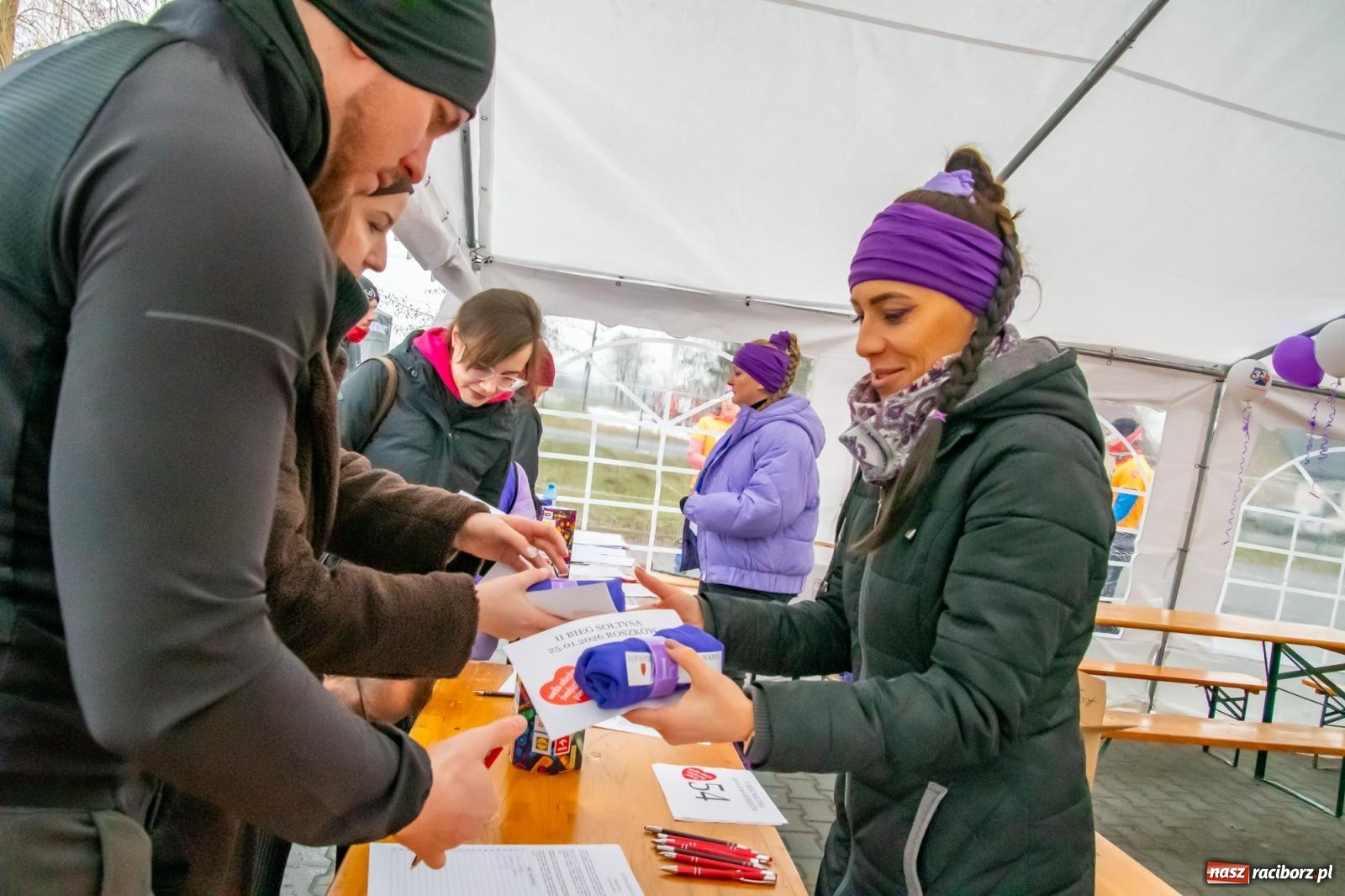 Zdjęcie w galerii na portalu naszraciborz.pl: II Bieg Sołtysa w Roszkowie na finał WOŚP pobił rekordy wiadomości z regionu