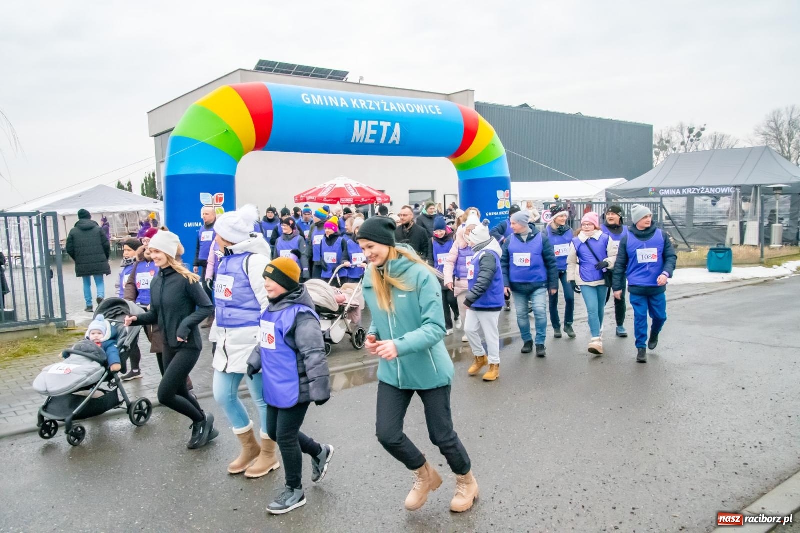 Zdjęcie w galerii na portalu naszraciborz.pl: II Bieg Sołtysa w Roszkowie na finał WOŚP pobił rekordy wiadomości z regionu