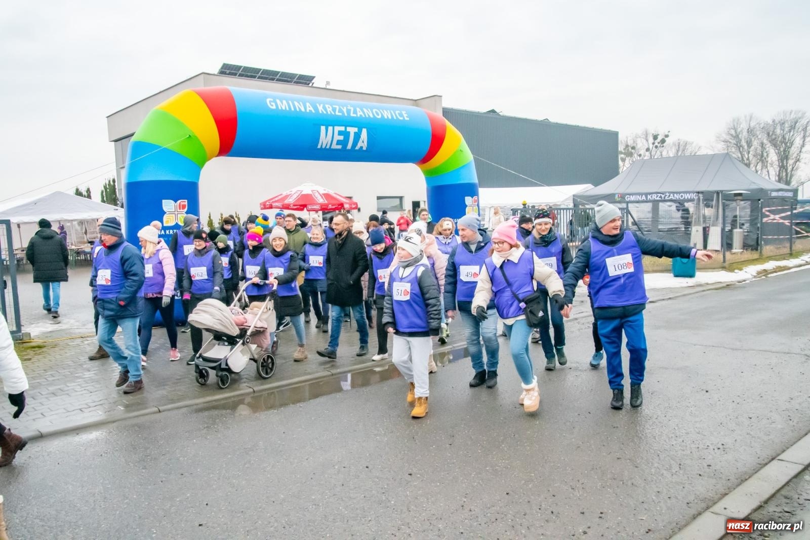 Zdjęcie w galerii na portalu naszraciborz.pl: II Bieg Sołtysa w Roszkowie na finał WOŚP pobił rekordy wiadomości z regionu