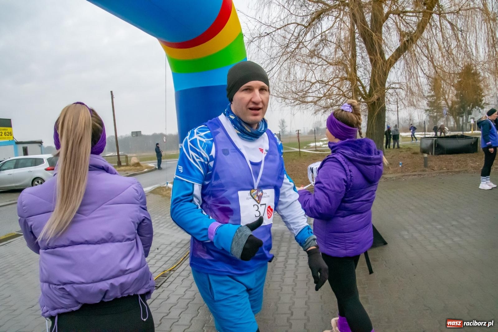 Zdjęcie w galerii na portalu naszraciborz.pl: II Bieg Sołtysa w Roszkowie na finał WOŚP pobił rekordy wiadomości z regionu
