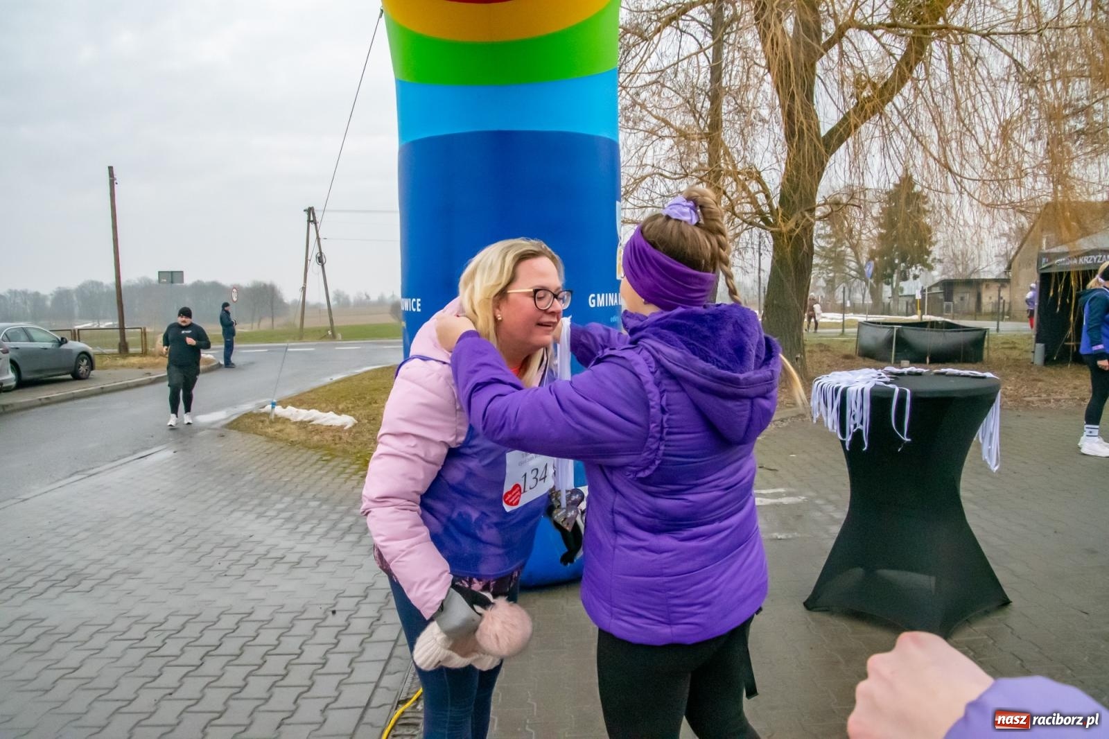 Zdjęcie w galerii na portalu naszraciborz.pl: II Bieg Sołtysa w Roszkowie na finał WOŚP pobił rekordy wiadomości z regionu
