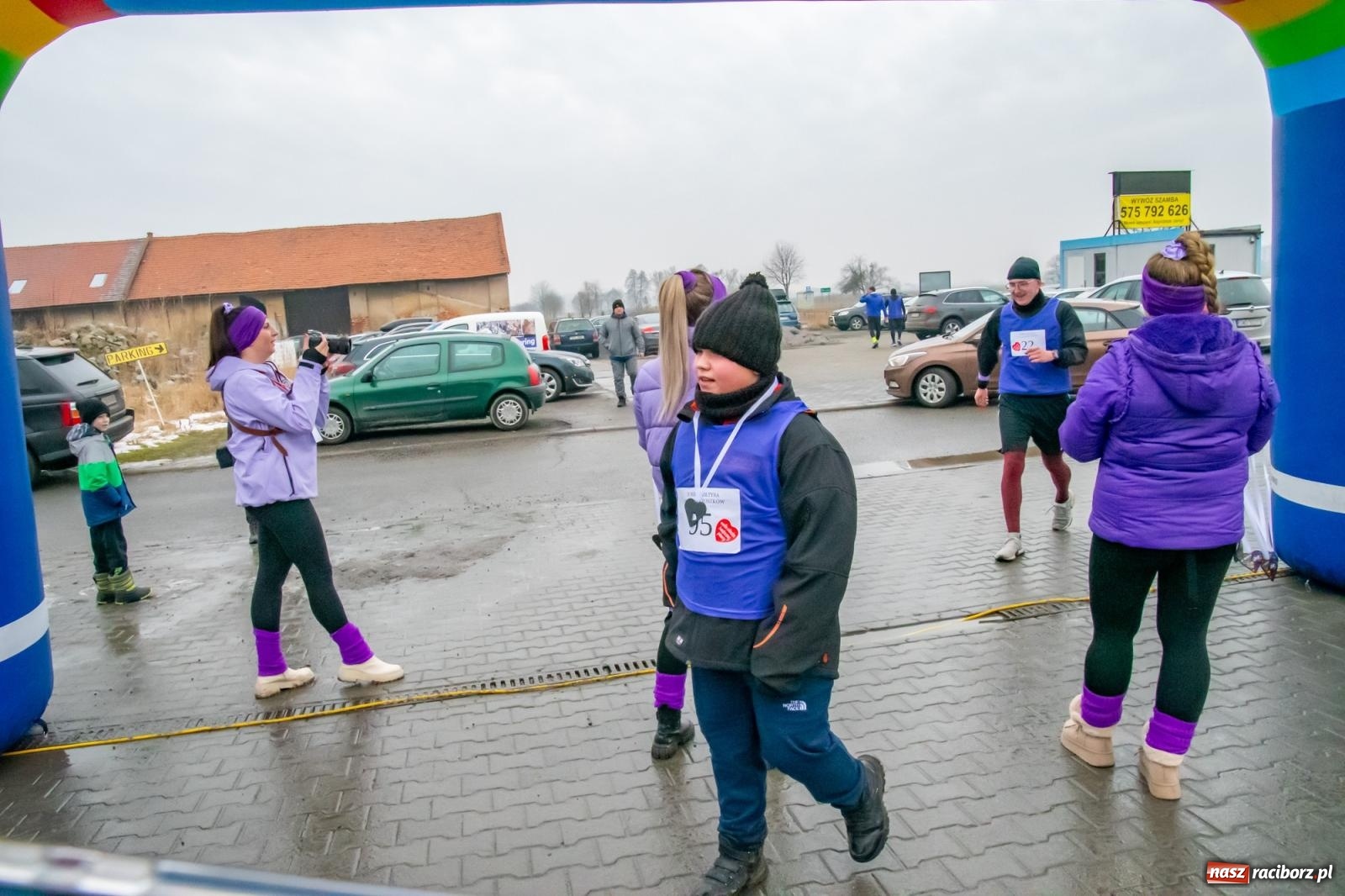 Zdjęcie w galerii na portalu naszraciborz.pl: II Bieg Sołtysa w Roszkowie na finał WOŚP pobił rekordy wiadomości z regionu
