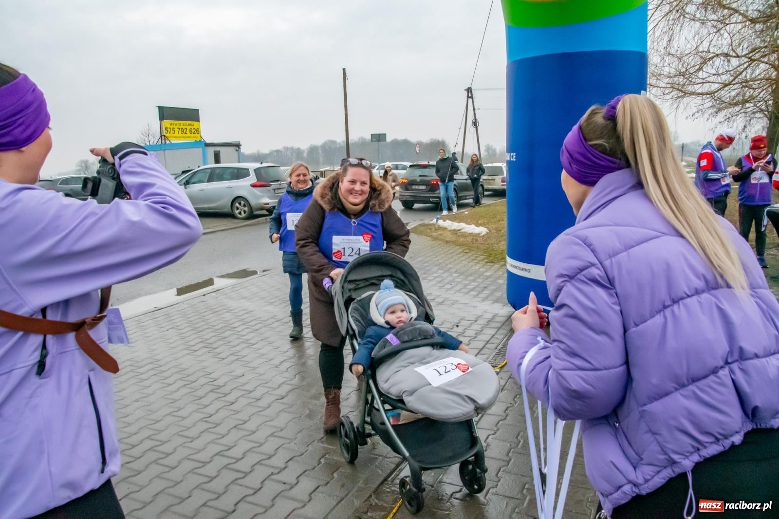 Zdjęcie w galerii na portalu naszraciborz.pl: II Bieg Sołtysa w Roszkowie na finał WOŚP pobił rekordy wiadomości z regionu