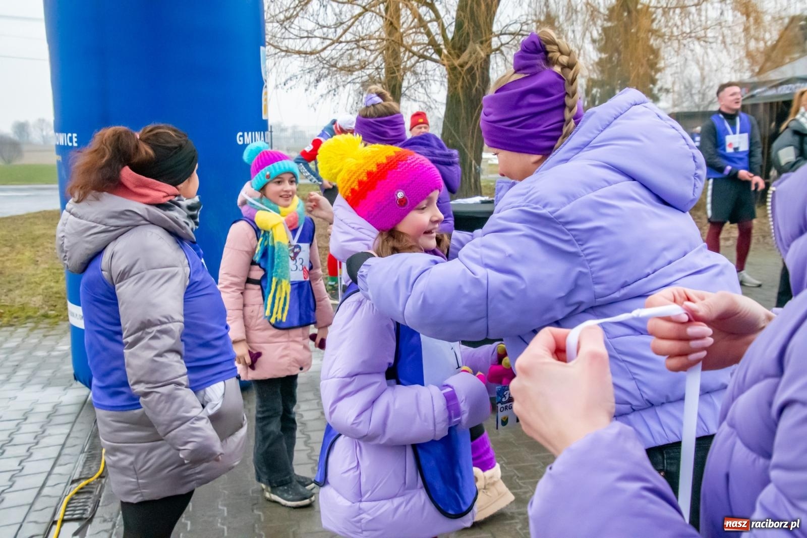 Zdjęcie w galerii na portalu naszraciborz.pl: II Bieg Sołtysa w Roszkowie na finał WOŚP pobił rekordy wiadomości z regionu
