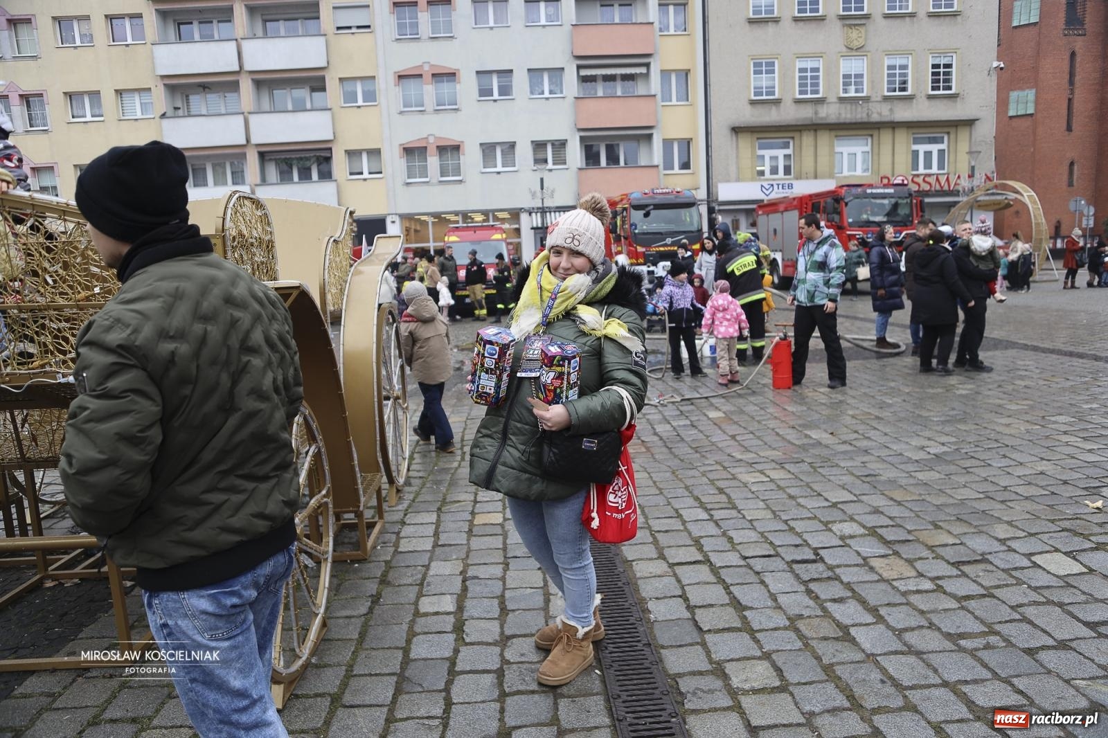Zdjęcie w galerii na portalu naszraciborz.pl: Rock, ogień, Zumba i licytacje – tak przebiegł finał WOŚP na raciborskim Rynku [FOTO i WIDEO] wiadomości z regionu