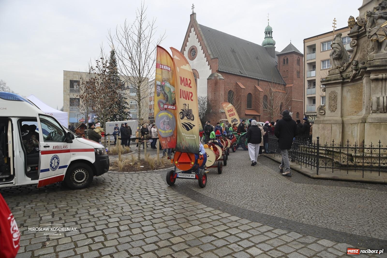 Zdjęcie w galerii na portalu naszraciborz.pl: Rock, ogień, Zumba i licytacje – tak przebiegł finał WOŚP na raciborskim Rynku [FOTO i WIDEO] wiadomości z regionu
