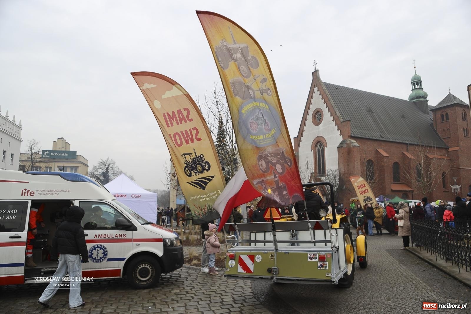 Zdjęcie w galerii na portalu naszraciborz.pl: Rock, ogień, Zumba i licytacje – tak przebiegł finał WOŚP na raciborskim Rynku [FOTO i WIDEO] wiadomości z regionu