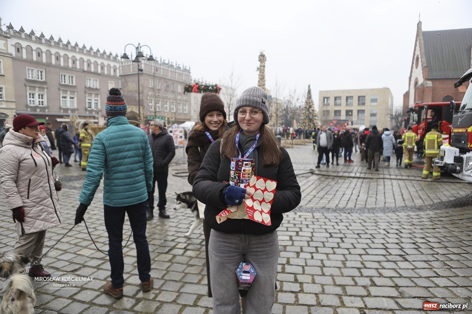 Zdjęcie w galerii na portalu naszraciborz.pl: Rock, ogień, Zumba i licytacje – tak przebiegł finał WOŚP na raciborskim Rynku [FOTO i WIDEO] wiadomości z regionu