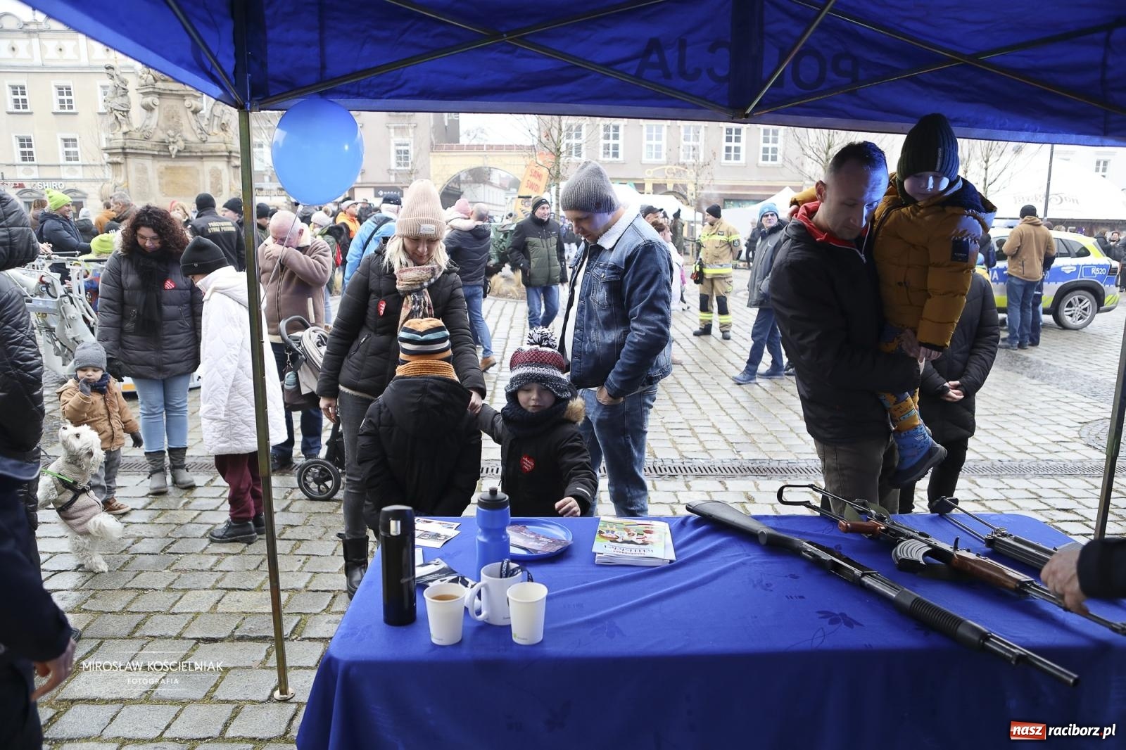 Zdjęcie w galerii na portalu naszraciborz.pl: Rock, ogień, Zumba i licytacje – tak przebiegł finał WOŚP na raciborskim Rynku [FOTO i WIDEO] wiadomości z regionu
