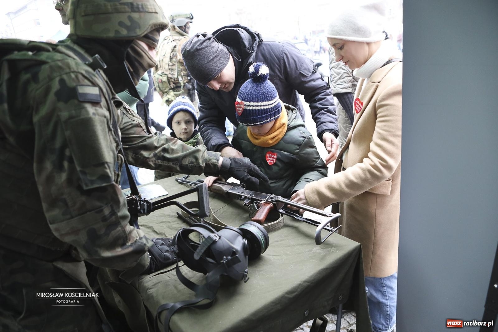 Zdjęcie w galerii na portalu naszraciborz.pl: Rock, ogień, Zumba i licytacje – tak przebiegł finał WOŚP na raciborskim Rynku [FOTO i WIDEO] wiadomości z regionu