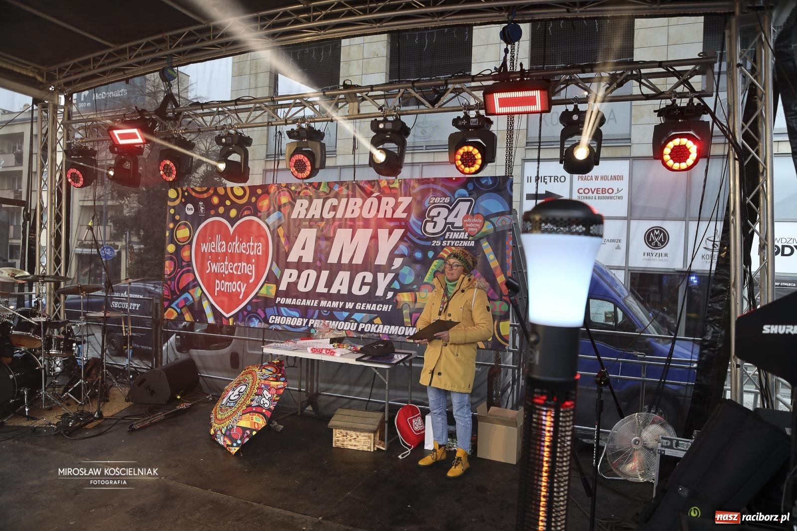 Zdjęcie w galerii na portalu naszraciborz.pl: Rock, ogień, Zumba i licytacje – tak przebiegł finał WOŚP na raciborskim Rynku [FOTO i WIDEO] wiadomości z regionu