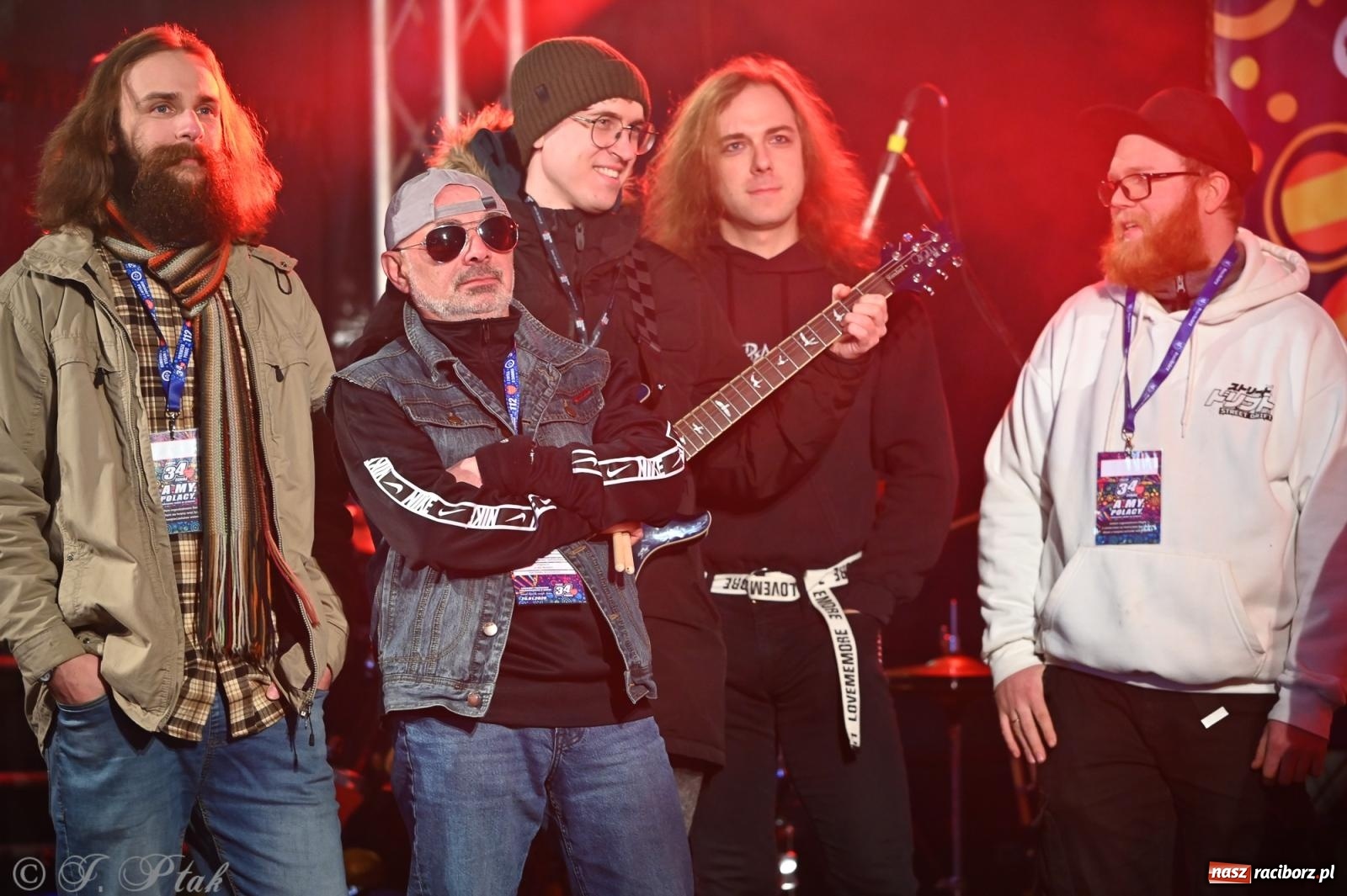 Zdjęcie w galerii na portalu naszraciborz.pl: Rock, ogień, Zumba i licytacje – tak przebiegł finał WOŚP na raciborskim Rynku [FOTO i WIDEO] wiadomości z regionu