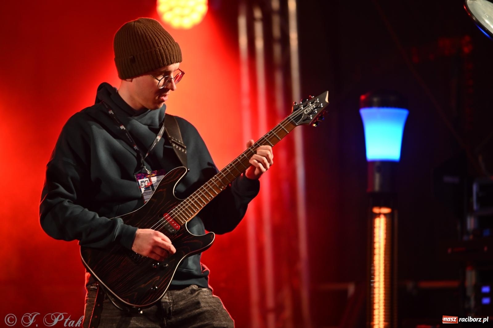 Zdjęcie w galerii na portalu naszraciborz.pl: Rock, ogień, Zumba i licytacje – tak przebiegł finał WOŚP na raciborskim Rynku [FOTO i WIDEO] wiadomości z regionu