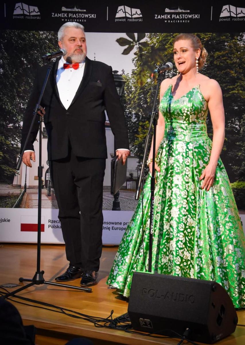 Zdjęcie w galerii na portalu naszraciborz.pl: Powiatowa Gala Operetkowa na Zamku Piastowskim [FOTO i WIDEO] wiadomości z regionu