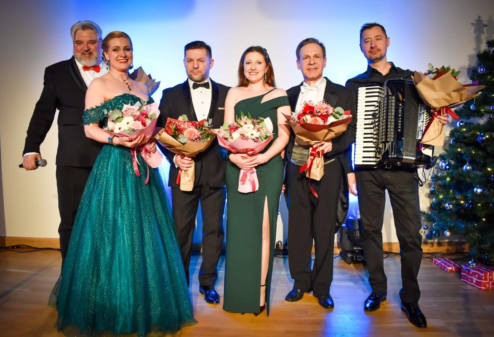 Zdjęcie w galerii na portalu naszraciborz.pl: Powiatowa Gala Operetkowa na Zamku Piastowskim [FOTO i WIDEO] wiadomości z regionu