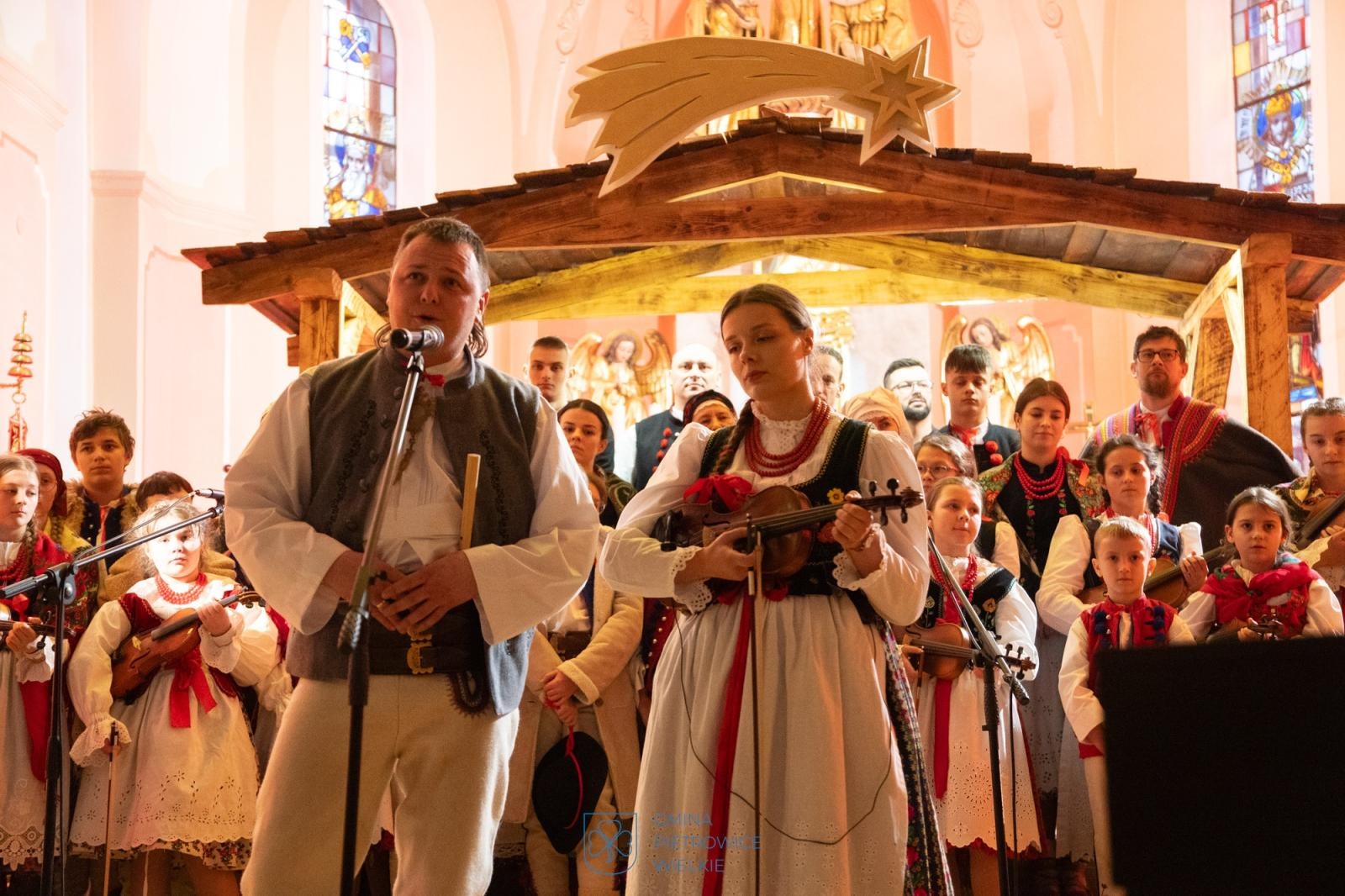 Zdjęcie w galerii na portalu naszraciborz.pl: Gminny Przegląd Kolęd w Pietrowicach Wielkich z udziałem górali z Milówki wiadomości z regionu